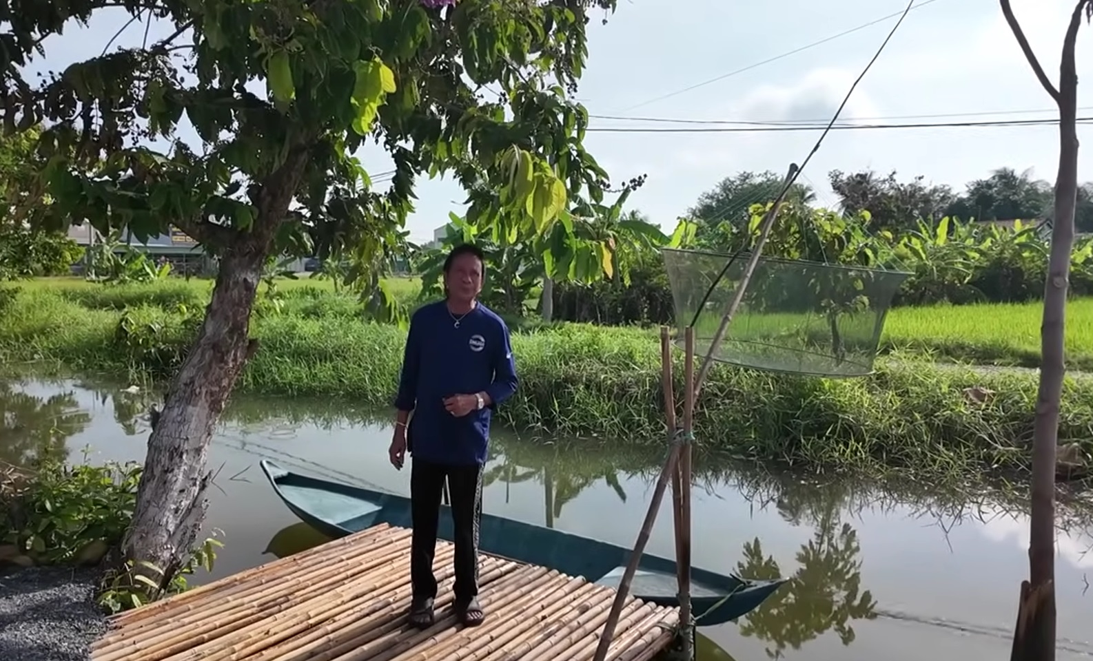 Bảo Chung về quê câu cá, mở quán cà phê