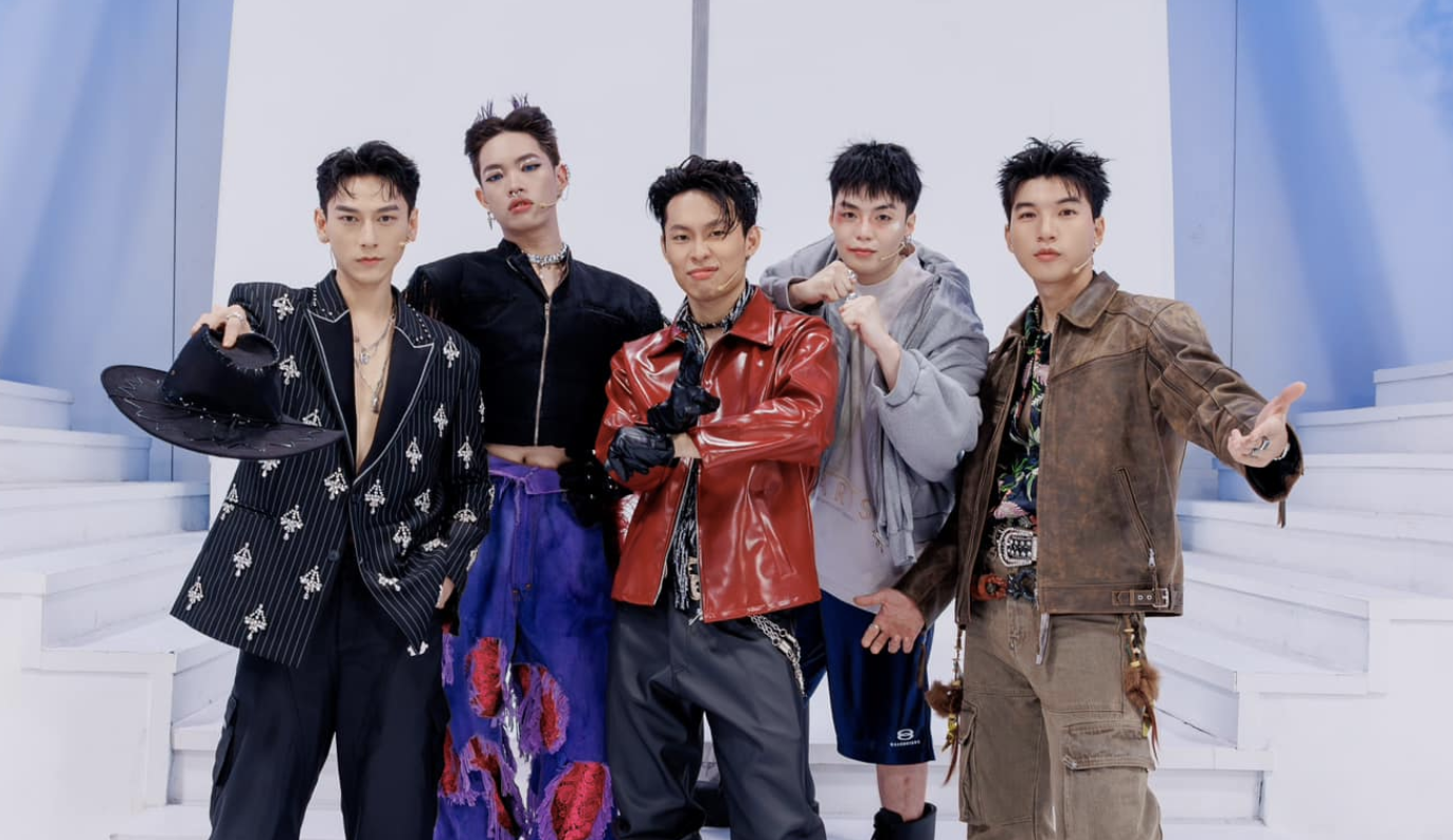 Lần đầu làm đội trưởng, HURRYKNG đã đánh bại 