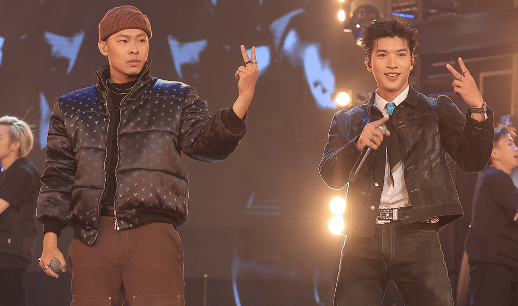 HURRYKNG và HIEUTHUHAI trên sân khấu Bứt Phá