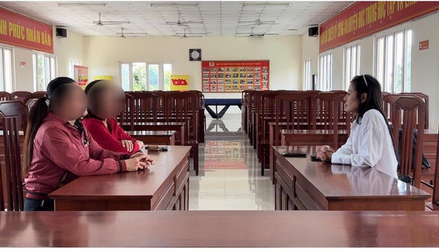 Nam Thư trong buổi làm việc tại cơ quan chức năng