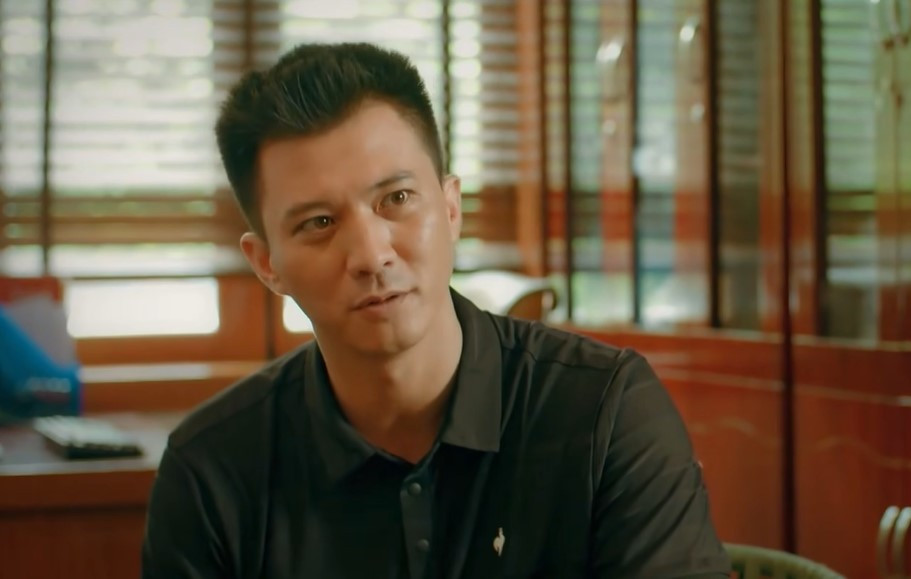 Long tìm hiểu Hồng.