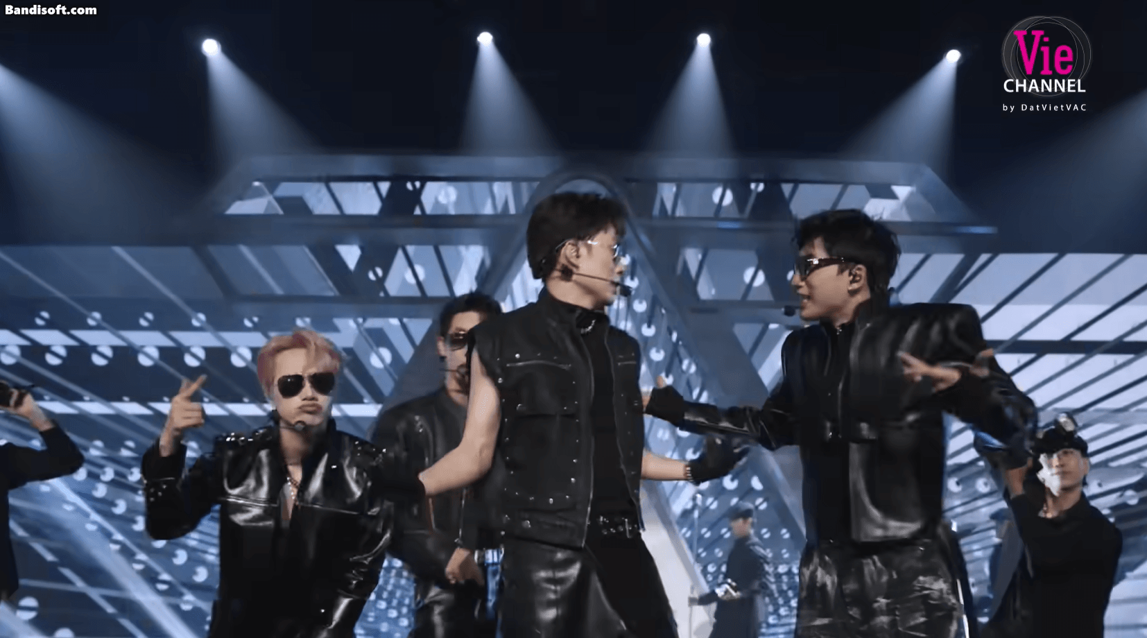 Các thành viên cũng xuất hiện khá nhiều trong teaser tập 14