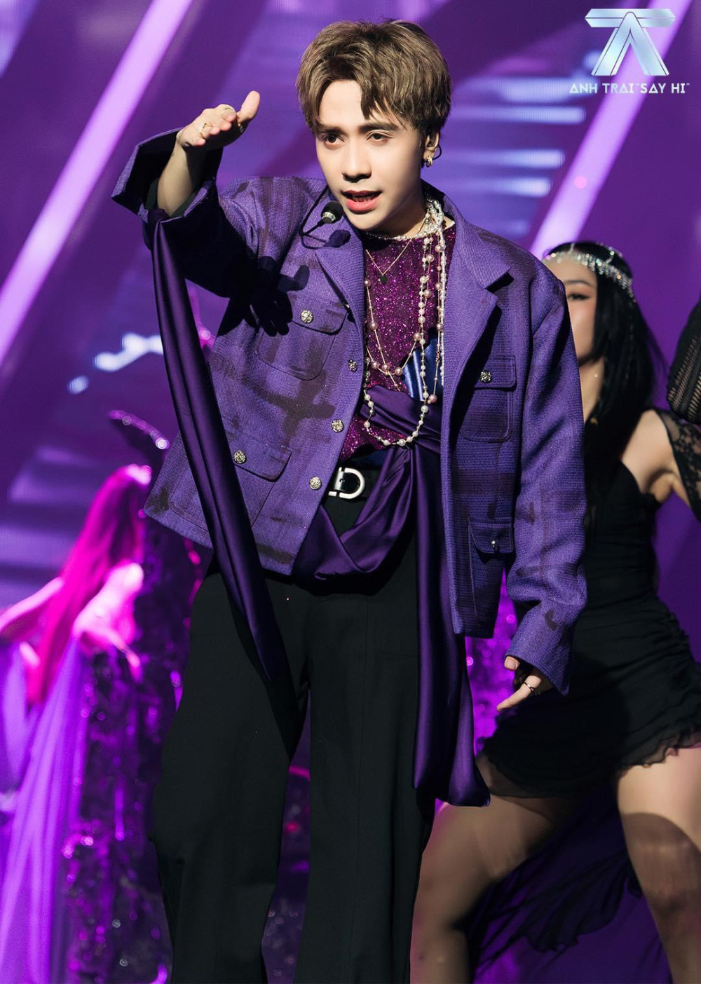 Quang Hùng MasterD liên tục bứt phá, được chú ý nhiều hơn.