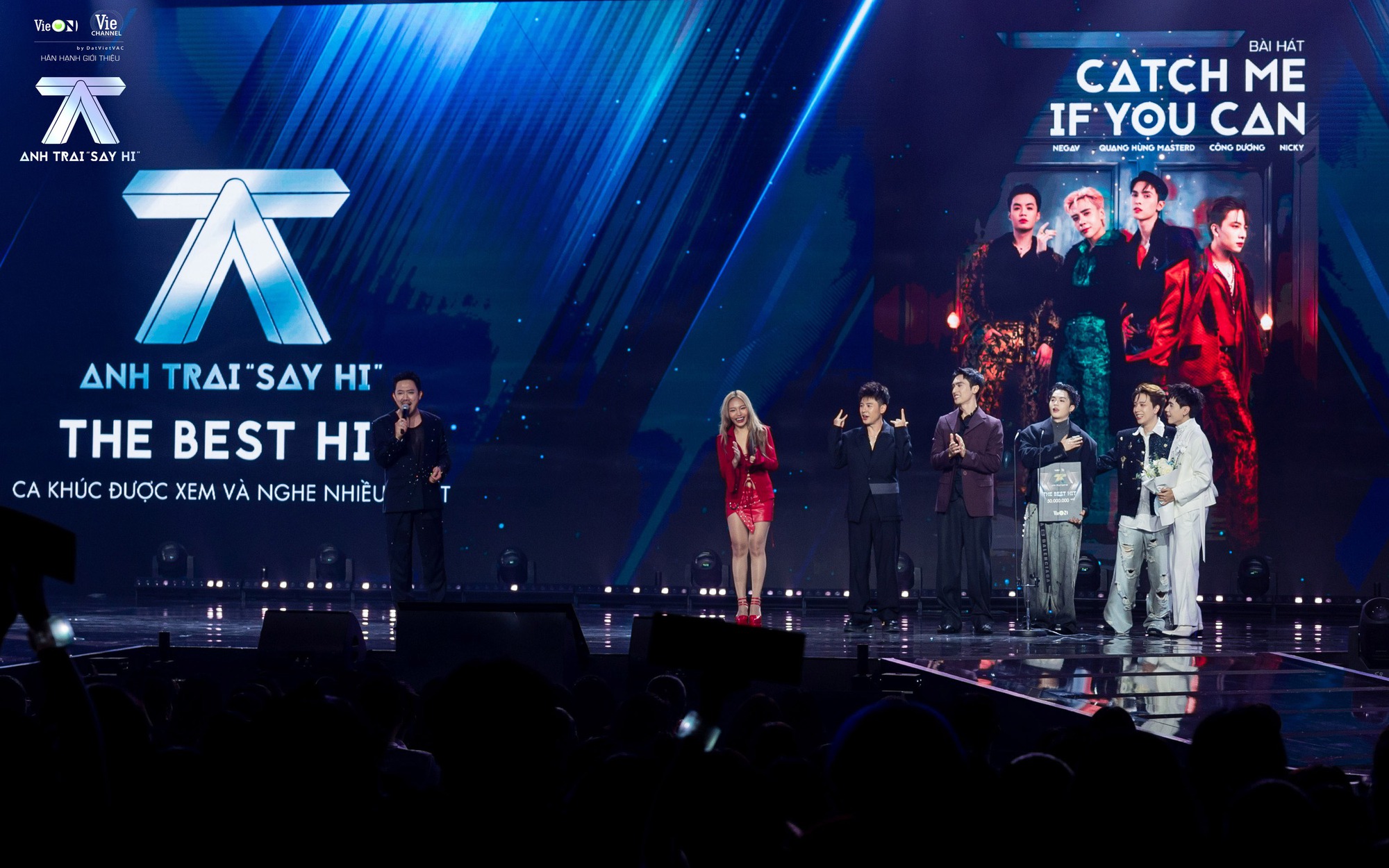 Giải Ca khúc được xem và nghe nhiều nhất thuộc về 