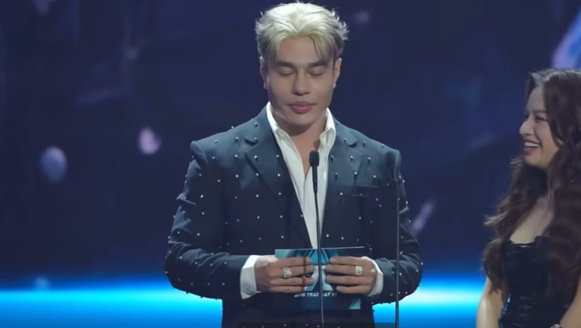 Lê Dương Bảo Lâm gượng gạo khi bị Trấn Thành yêu cầu đọc tiếng Anh