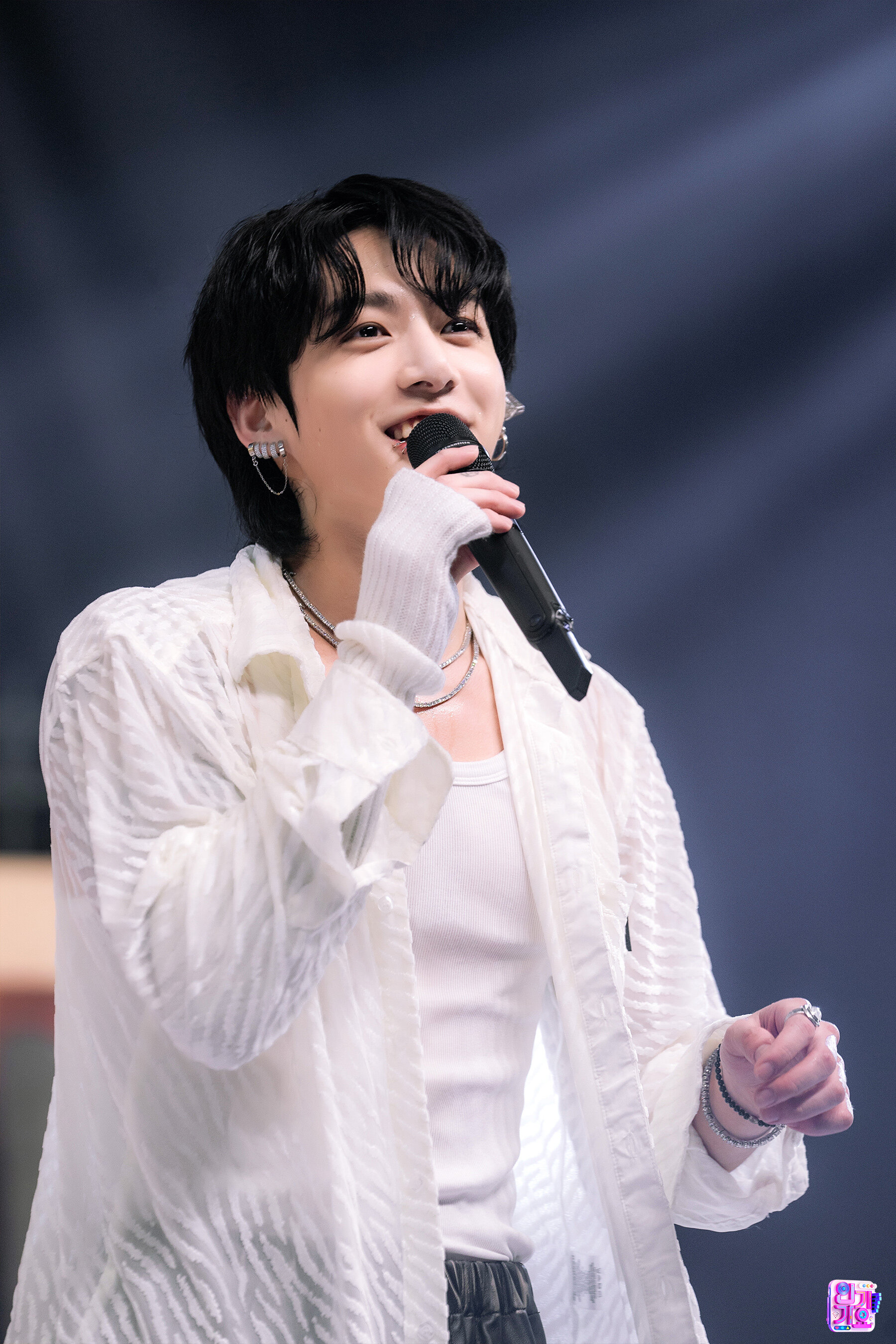 Bài đăng của Jung Kook đả kích trực tiếp đến HYBE