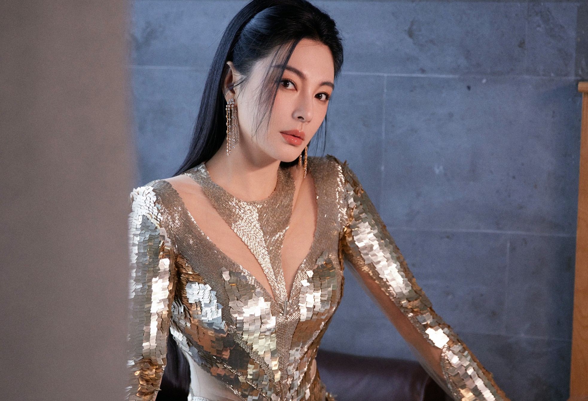 Hàng loạt nghệ sĩ bị ảnh hưởng bởi tiết lộ của Trương Vũ Kỳ, giới giải trí xôn xao.