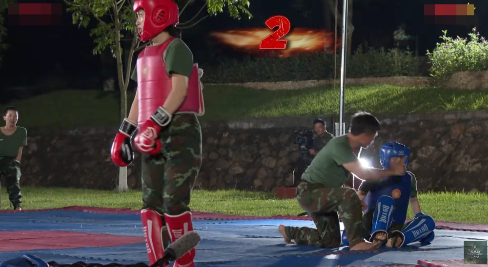 Tập 7 khép lại trong khoảnh khắc Mie bị ngã khụy và trọng tài bắt đầu đếm ngược