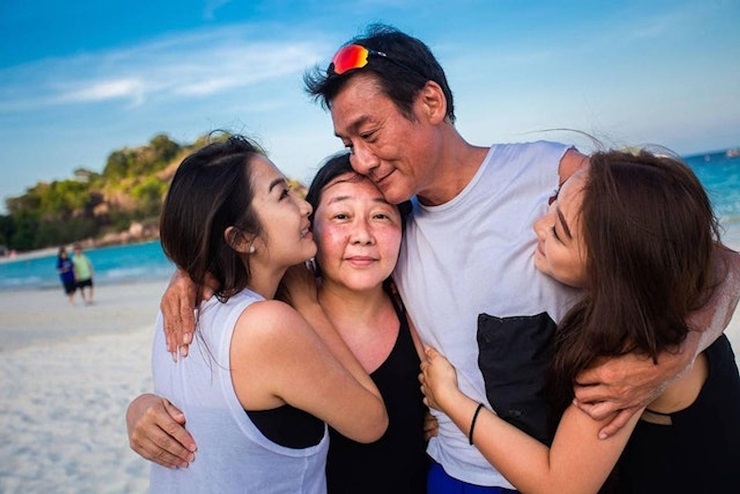 Gia đình nhỏ hạnh phúc của Ảnh đế Lương Gia Huy.