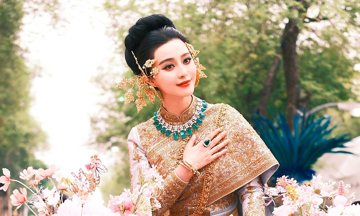 Phạm Băng Băng đẹp như nữ thần tại sự kiện Songkran 2024 diễn ra tại Thái Lan.