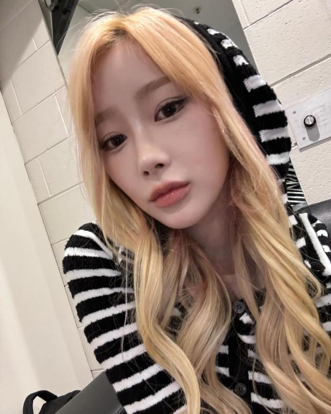 Giselle cuốn hút bội phần từ khi nhuộm tóc bạch kim