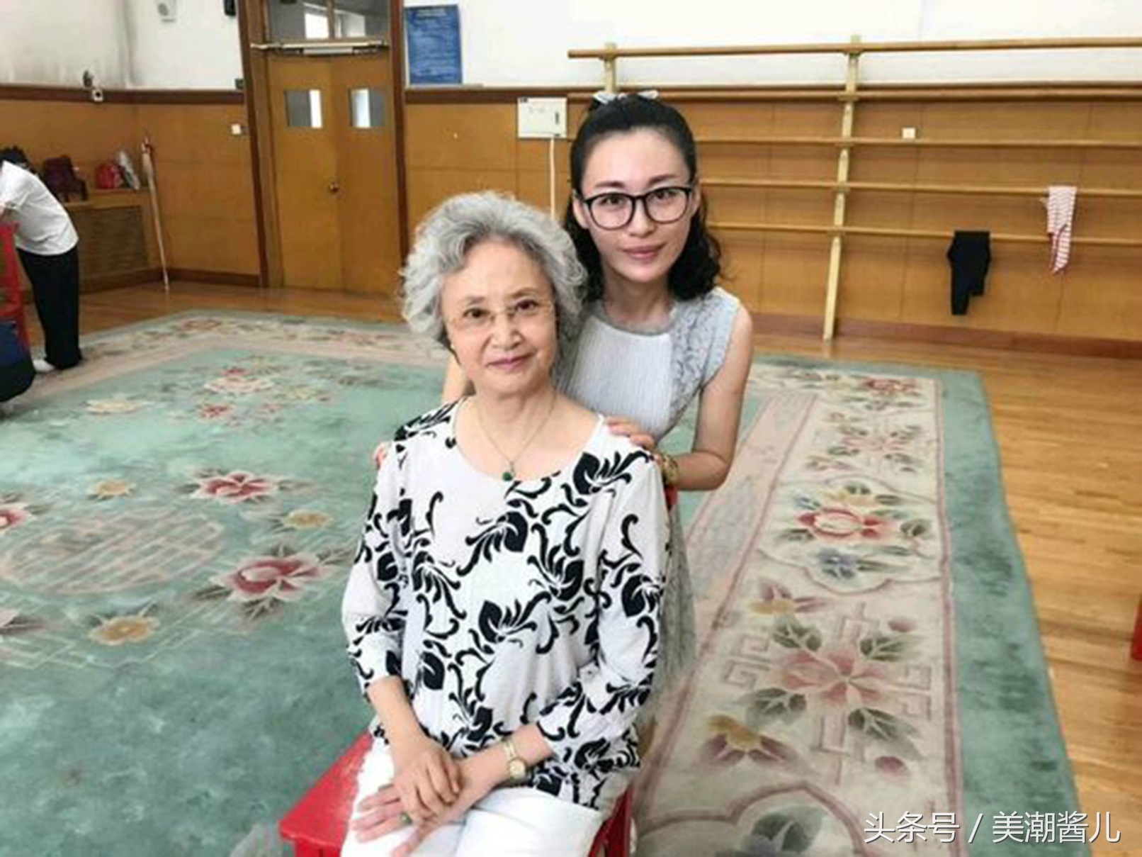 Dương Xuân Hà khi về già vẫn giữ được vẻ đẹp thanh lịch