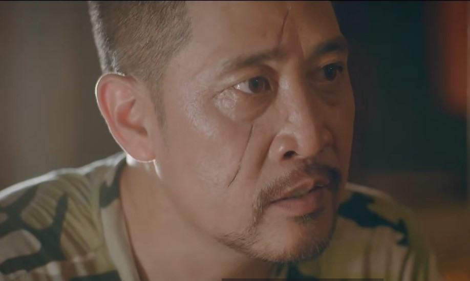 Dương sợ người khác chiếm vị trí quan trọng của mình trong lòng đàn anh.