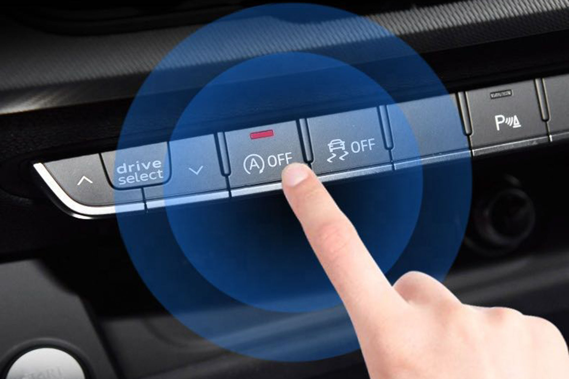 Nhiều người lựa chọn tắt hệ thống ngắt động cơ tạm thời mỗi khi lên xe. Ảnh: Karousell