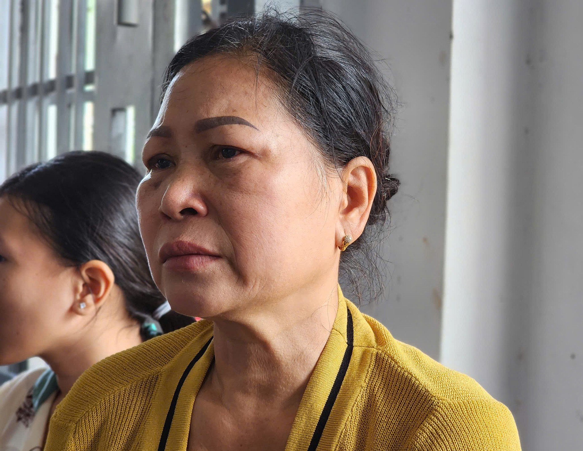 Bà Bê đau xót khi nhắc đến con trai. Ảnh: H.T