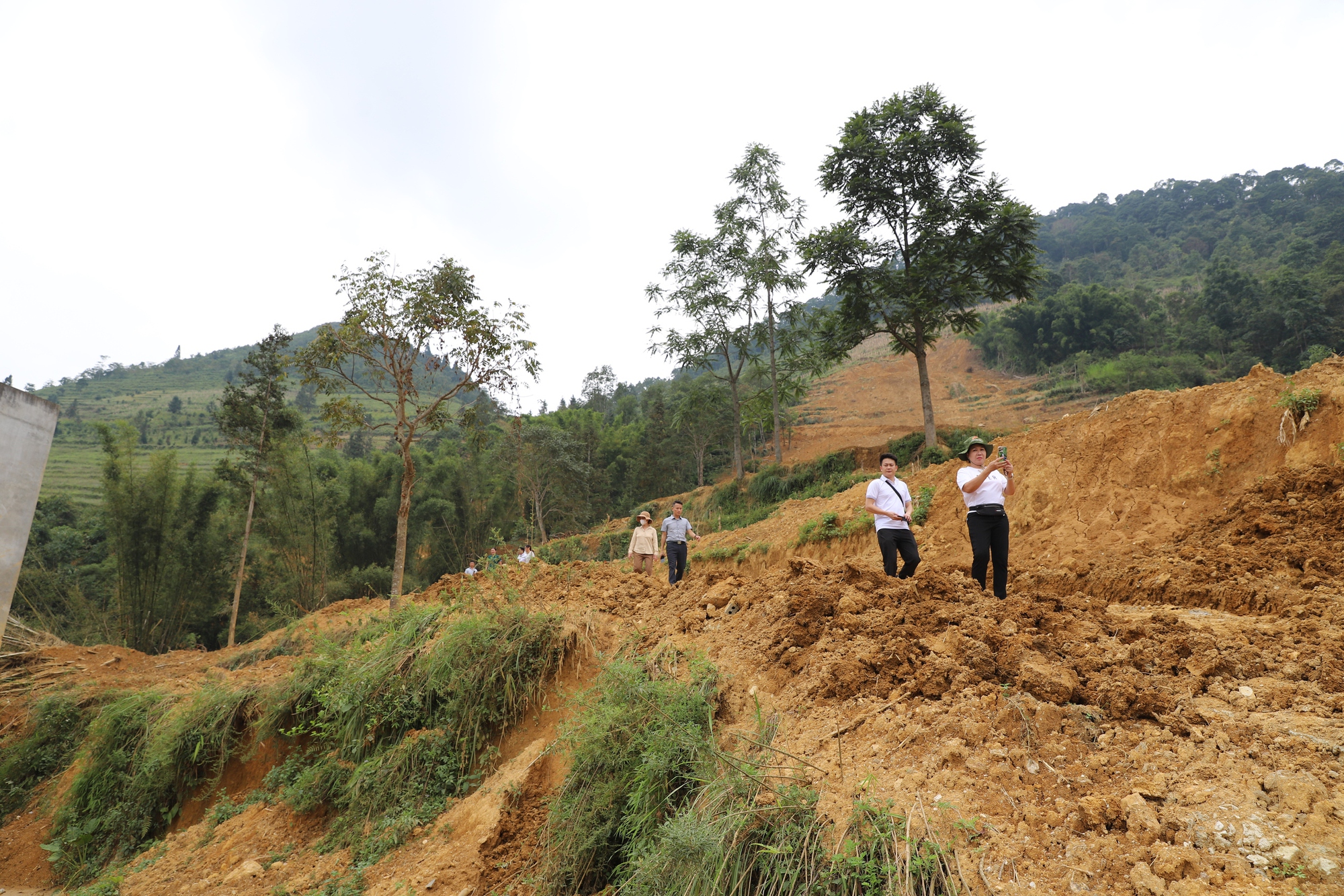 Khung cảnh hoang tàn nơi gia đình anh Cư Seo Vảng tại thôn Seo Khái Hóa, xã Sản Chải, huyện Si Ma Cai. Trận lở đất đã khiến 3 ngôi nhà bị xóa sổ và cướp đi sinh mạng của 3 người trong gia đình anh.