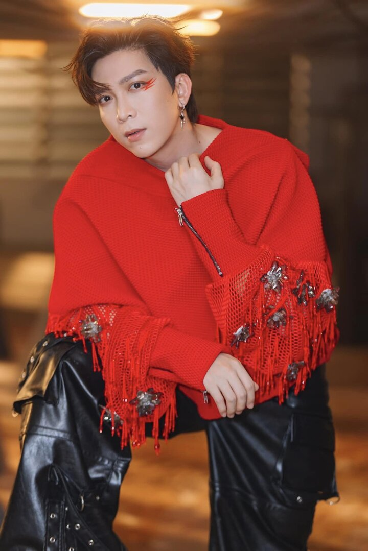 Tăng Phúc là nam nghệ sĩ sẽ không tham gia concert Anh Trai Vượt Ngàn Chông Gai vào ngày 19/10 tới đây vì lịch trình cá nhân