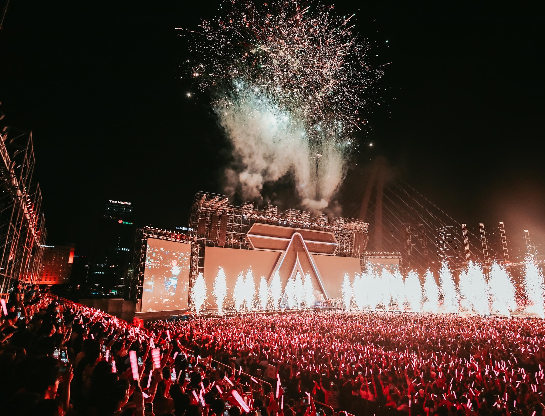 Khung cảnh khiến nhiều fan tự hào