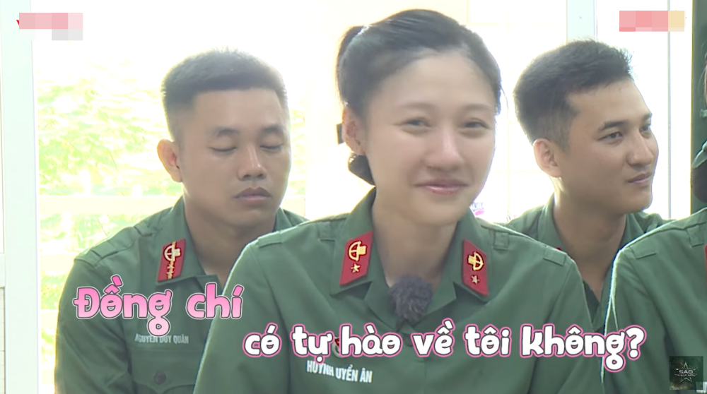 Tiểu đội trưởng Uyển Ân thích thú vì được các đồng đội Mũi trưởng ghi nhận sự tiến bộ.