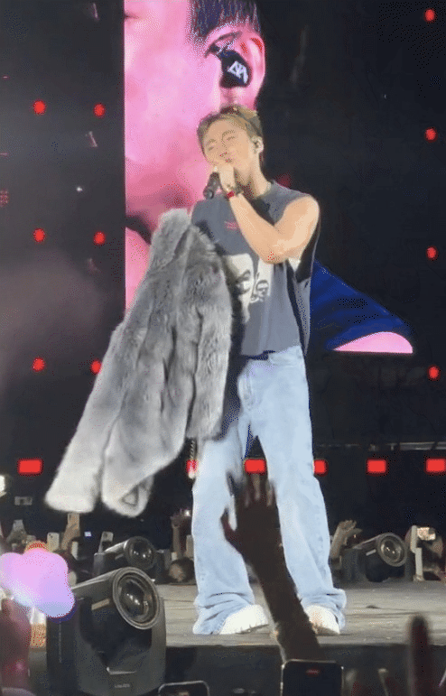 Sơn Tùng kể chuyện chiếc áo mua ở chợ Đà Lạt