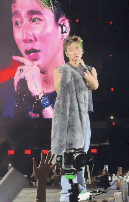 Gỡ bỏ hình tượng 