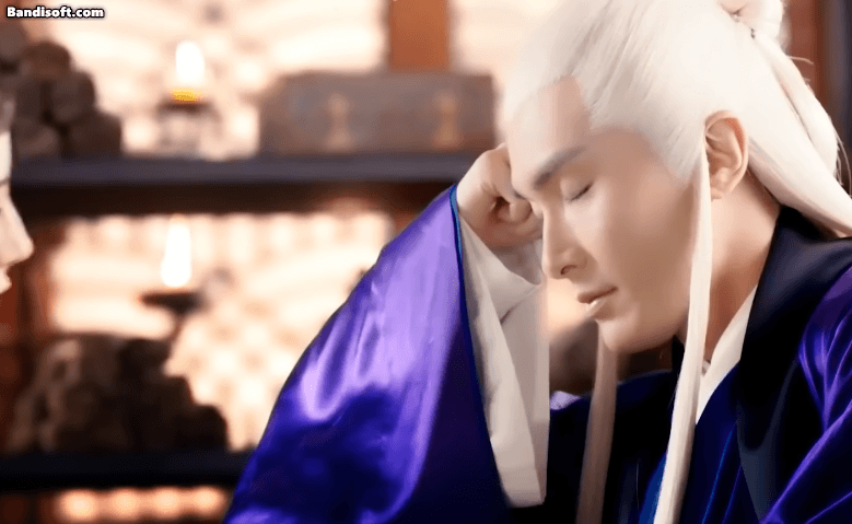 Không chỉ gây ấn tượng nhờ nhan sắc cực phẩm, Địch Lệ Nhiệt Ba còn khiến khán giả thổn thức với tình yêu sâu đậm mà nàng Bạch Phượng Cửu dành cho Đông Hoa Đế Quân.