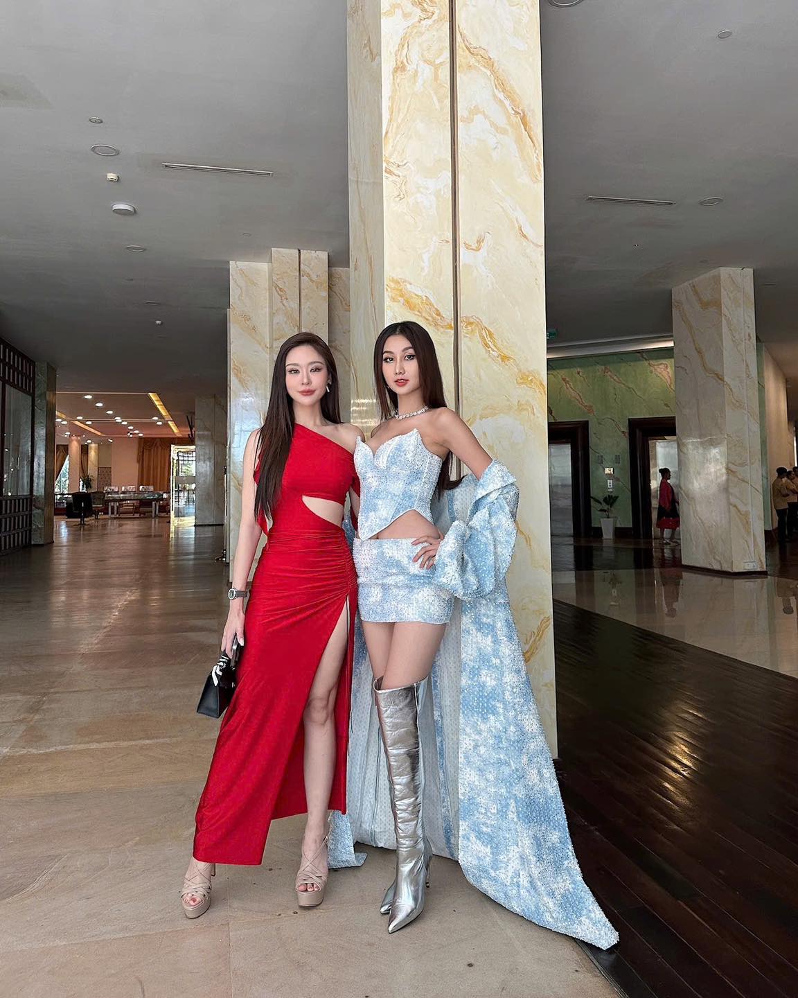 Trong cuộc thi, đại diện Việt Nam và Thái Lan khá thân thiết