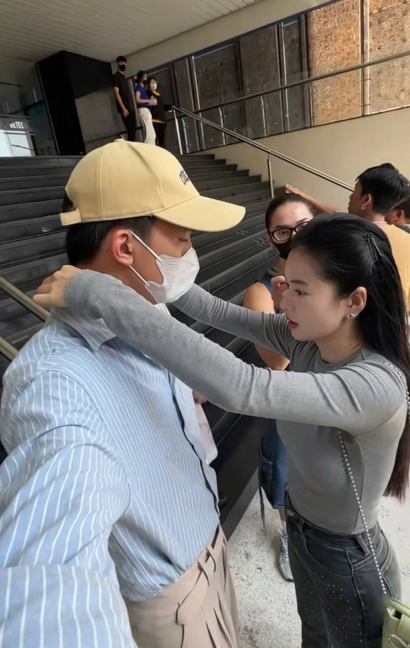 Yên Đan và Nhật Hoàng chuẩn bị cho cảnh quay