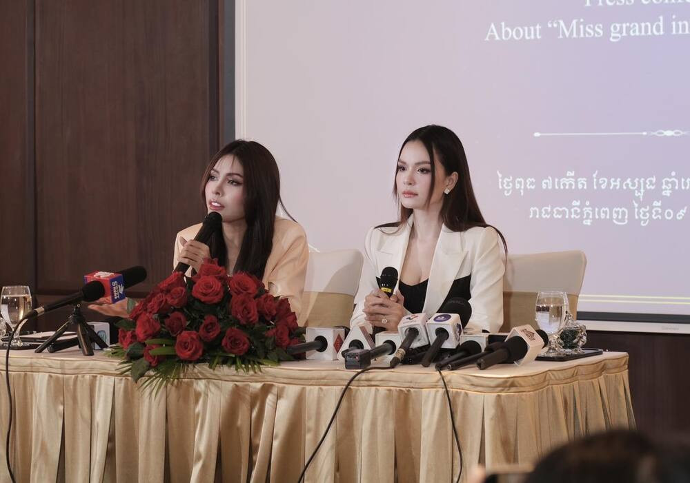 Giám đốc quốc gia Sokunthea Im và Hoa hậu Hòa bình Campuchia 2024 Sotheary Bee.