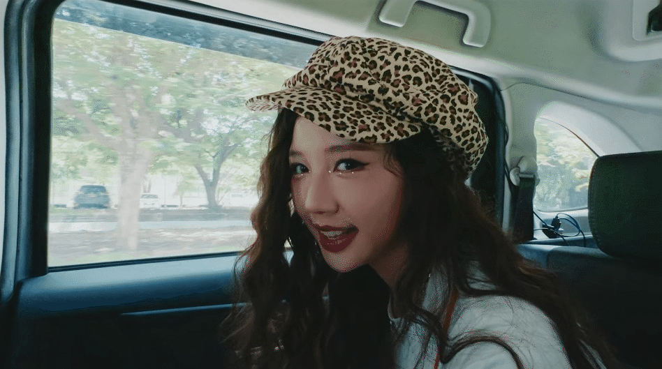 Nicky ra MV kết hợp với em gái AMEE