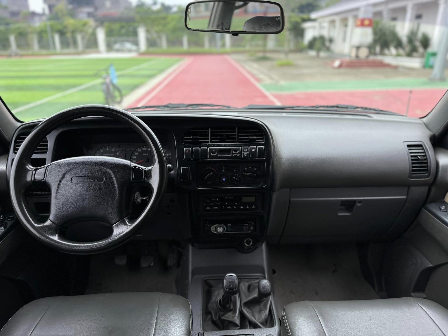 Isuzu Trooper đời 2001. Ảnh minh họa: Trần Hòa