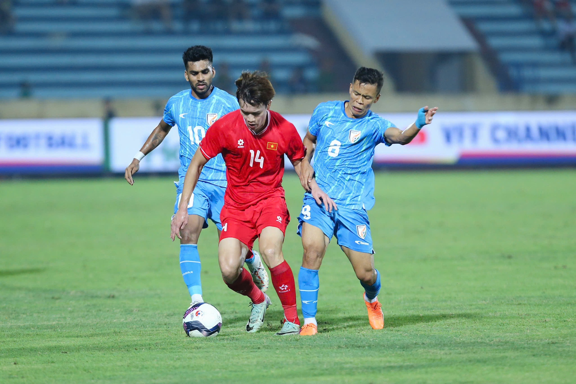 Xuống chơi ở giải hạng Nhất, Hoàng Đức sẽ phải nỗ lực gấp bội để duy trì phong độ cao (Ảnh: Linh Đan).