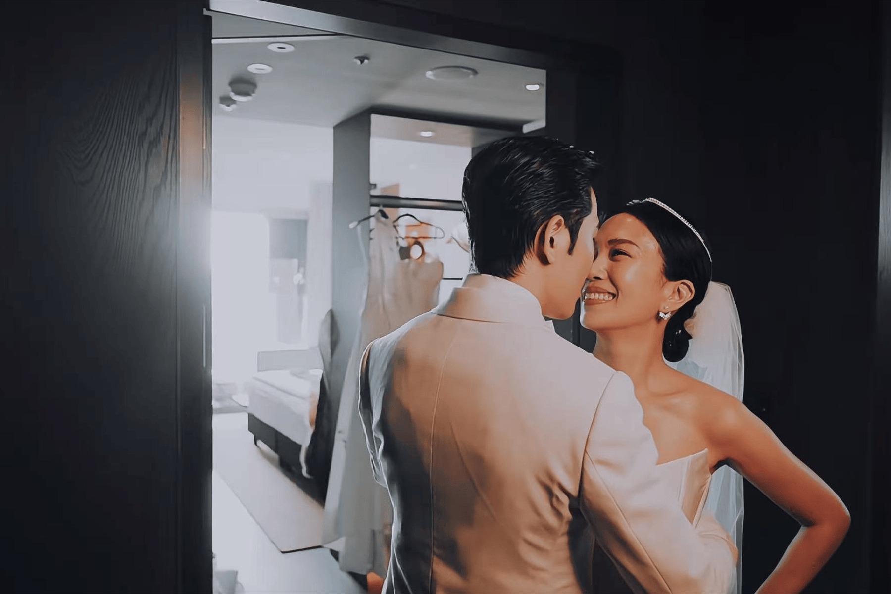 Nụ cười mãn nguyện của cô dâu Lâm Hữu Huệ trong ngày thành hôn