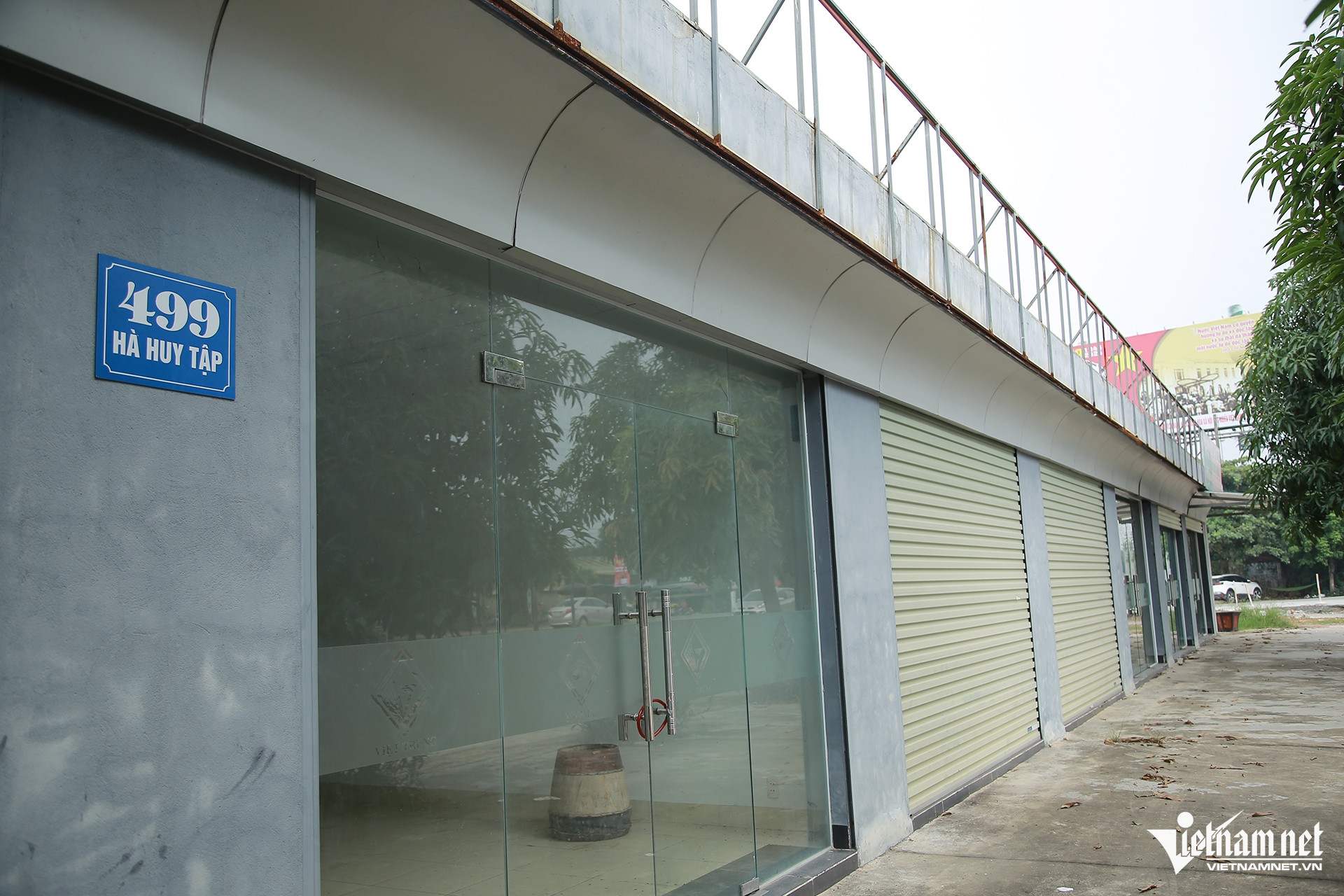 Vị trí đắc địa ở mặt tiền đường Hà Huy Tập. Ảnh: Thiện Lương