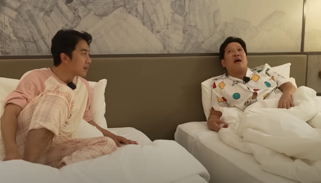 Netizen cho rằng vấn đề này nhạy cảm do đó dàn cast không nên đem ra nói đi nói lại.