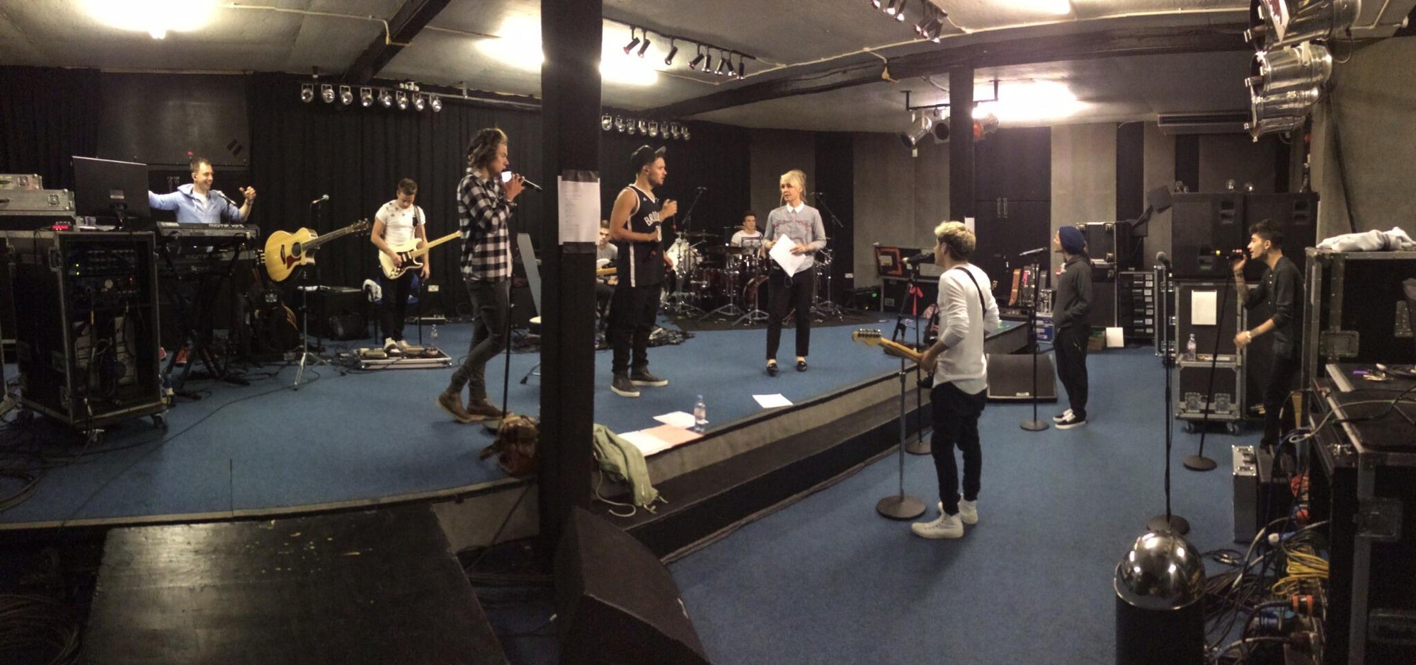 Giấc mộng về nhóm nhạc thanh xuân tái hợp chính thức dở dang