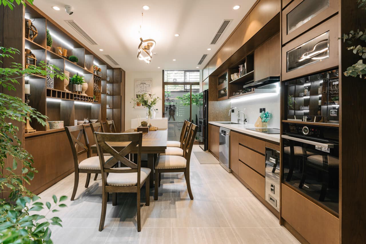 Chỉ riêng phần làm việc với kiến trúc sư đã tốn 2 tháng trời mới ra bản vẽ ưng ý và nửa năm để thi công.