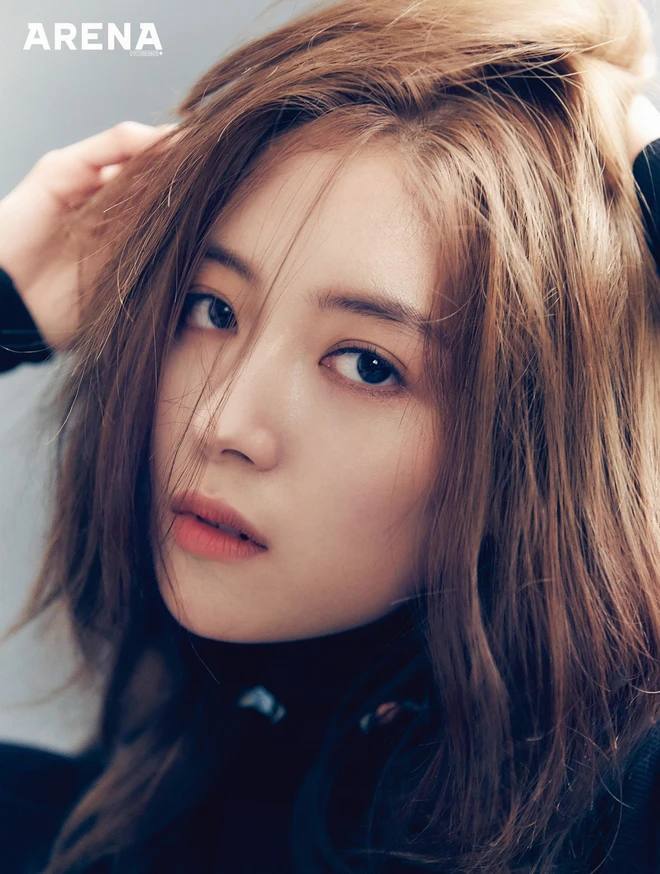 Lee Se Young gây ấn tượng mạnh nhờ visual không tỳ vết, vừa sắc sảo vừa ngọt ngào