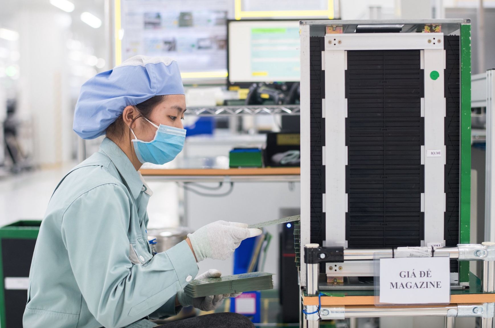 Lao động nữ có quyền bình đẵng về lương, thưởng và thăng tiến như nam