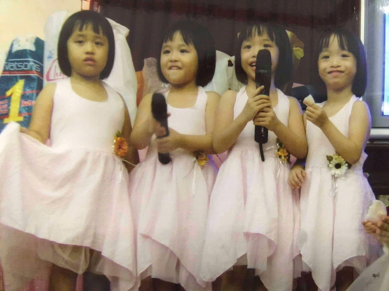 Cả 4 bé đều được gia đình cho tham gia nhiều cuộc thi âm nhạc, nghệ thuật từ nhỏ. Nguồn ảnh: NVCC.