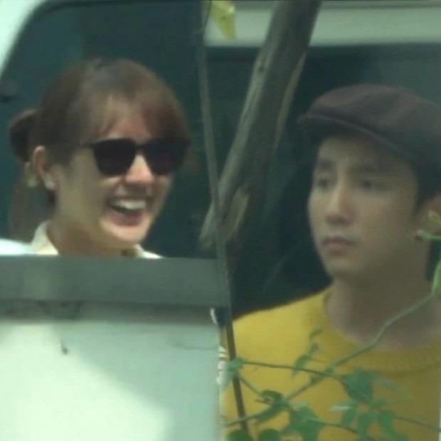 Sơn Tùng và Hải Tú bị bắt gặp cùng ra vào nhà riêng.