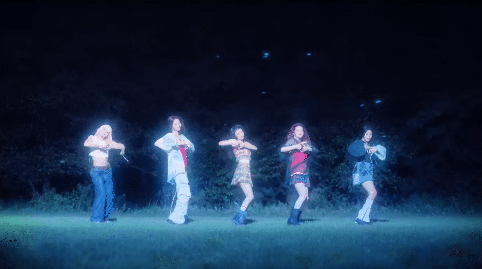 Những khung hình tươi sáng nhưng ẩn chứa nhiều theory