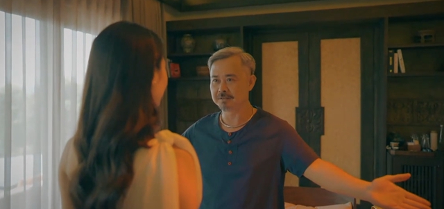 Diễm trở về bên Quân Già, nhưng rất tiếc, đây không phải bà xã của ông trùm!