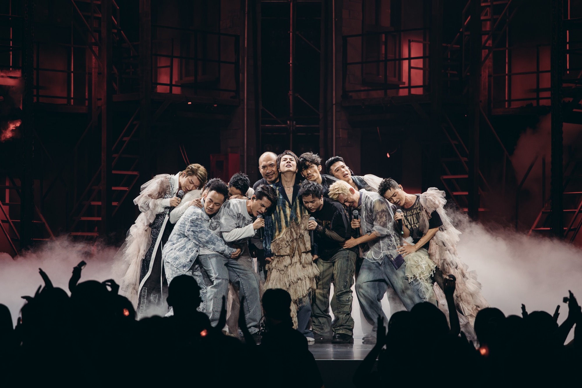 Phía Grey Picture cho biết ekip Anh Trai Vượt Ngàn Chông Gai đã thiện chí để giải quyết vụ việc.