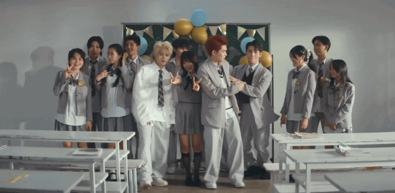 MV có dàn trai đẹp đóng cameo