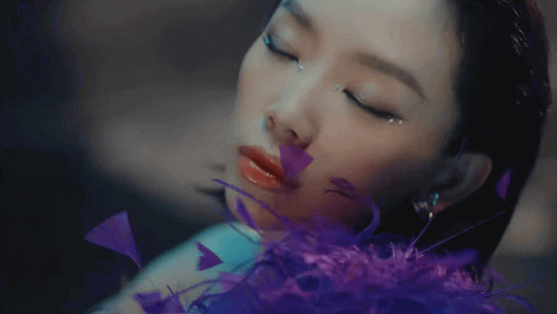 Tóc Tiên như beauty queen