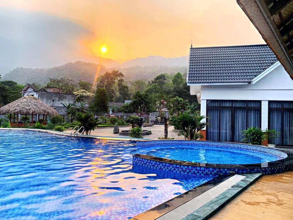 Một góc căn villa của gia đình nam ca sĩ. Nguồn: FBNV.