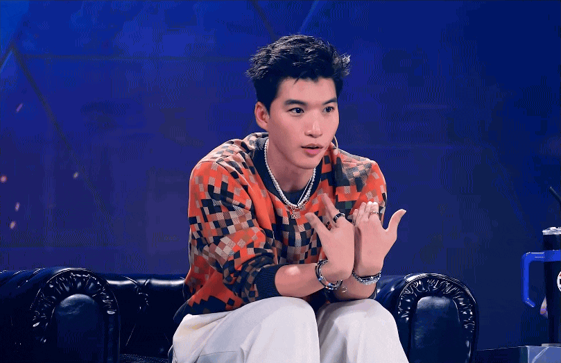 HIEUTHUHAI gặp lại Nhật Hoàng, anh động viên, cổ vũ bạn thân lấy lại màu sắc của mình