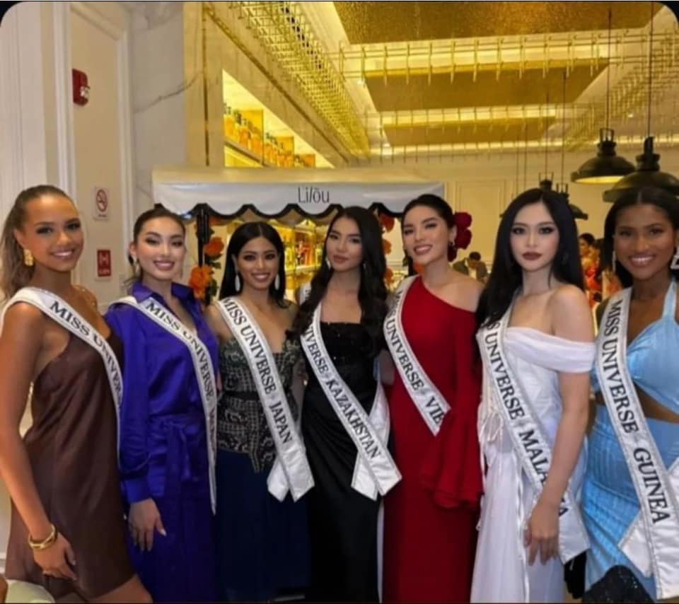 Kỳ Duyên đọ sắc cùng đại diện các nước