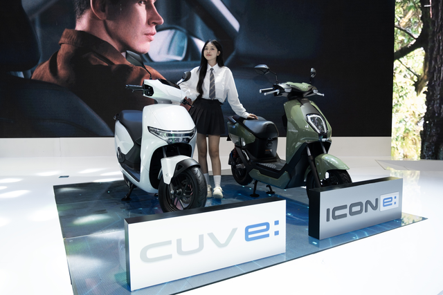 Hai mẫu xe điện của Honda tại Vietnam Motor Show. Ảnh: Huỳnh Duy